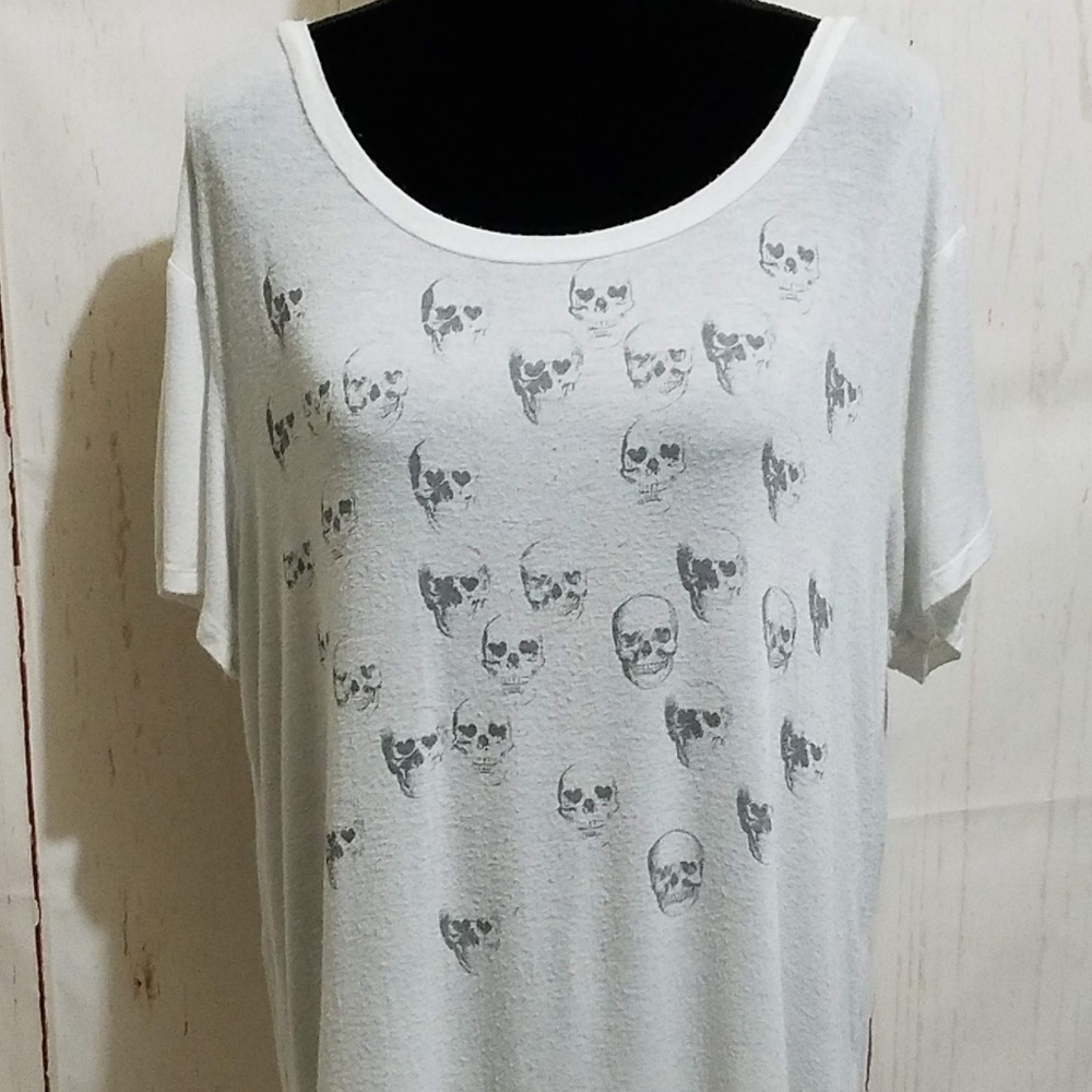 🛍 Fifth Sun Oversized Skull Scoop Neck Tee L - Picture 2 of 5